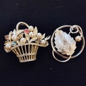 Vintage pin duo